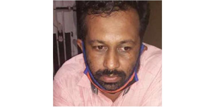 നിരോധിത പുകയില ഉത്പന്നങ്ങള് വിറ്റ പിഡിപി നേതാവ് പിടിയില് നിരോധിത പുകയില ഉത്പന്നങ്ങള് വിറ്റ പിഡിപി നേതാവ് പിടിയില്