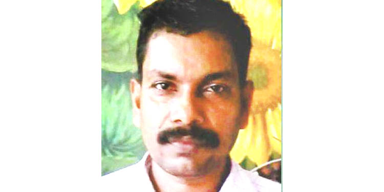 വിക്ടേഴ്സ് ചാനലില് ക്ലാസ് എടുക്കുന്ന അധ്യാപകന് തോട്ടില് മരിച്ച നിലയില് വിക്ടേഴ്സ് ചാനലില് ക്ലാസ് എടുക്കുന്ന അധ്യാപകന് തോട്ടില് മരിച്ച നിലയില്
