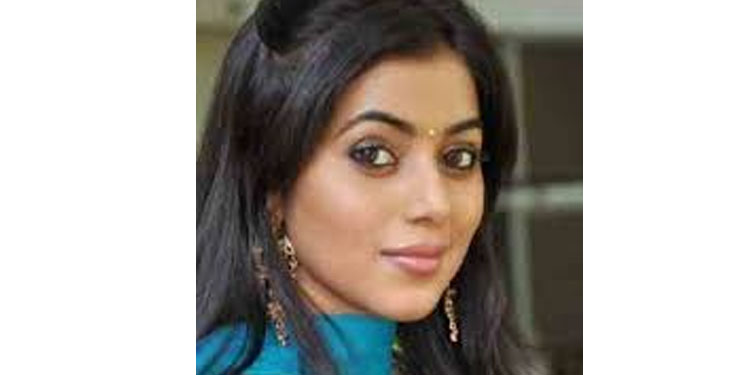 കൊച്ചിയില് നടിയെ ഭീഷണിപ്പെടുത്തി പണം തട്ടാന് ശ്രമിച്ച നാലുപേര് അറസ്റ്റില് കൊച്ചിയില് നടിയെ ഭീഷണിപ്പെടുത്തി പണം തട്ടാന് ശ്രമിച്ച നാലുപേര് അറസ്റ്റില്