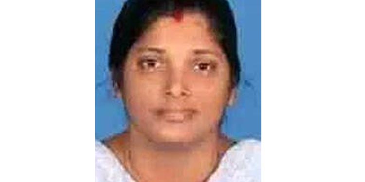 പെരുമ്പാവൂരില് ബാങ്കിന്റെ ചില്ലു വാതിലില് ഇടിച്ച് യുവതി മരിച്ച സംഭവത്തില് മനുഷ്യാവകാശ കമ്മിഷന് കേസെടുത്തു പെരുമ്പാവൂരില് ബാങ്കിന്റെ ചില്ലു വാതിലില് ഇടിച്ച് യുവതി മരിച്ച സംഭവത്തില് മനുഷ്യാവകാശ കമ്മിഷന് കേസെടുത്തു
