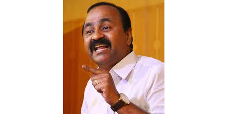 പ്രളയ ഫണ്ട് തട്ടിപ്പ് ; യഥാര്ഥത്തില് എത്രരൂപയാണ് തട്ടിയെടുത്തതെന്ന് വെളിപ്പെടുത്തണമെന്ന് വി.ഡി സതീശന് പ്രളയ ഫണ്ട് തട്ടിപ്പ് ; യഥാര്ഥത്തില് എത്രരൂപയാണ് തട്ടിയെടുത്തതെന്ന് വെളിപ്പെടുത്തണമെന്ന് വി.ഡി സതീശന്