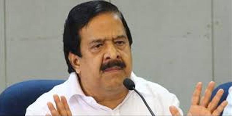 രമേശ് ചെന്നിത്തലയ്ക്കെതിരേ ഡിജിപിക്ക് പരാതി രമേശ് ചെന്നിത്തലയ്ക്കെതിരേ ഡിജിപിക്ക് പരാതി