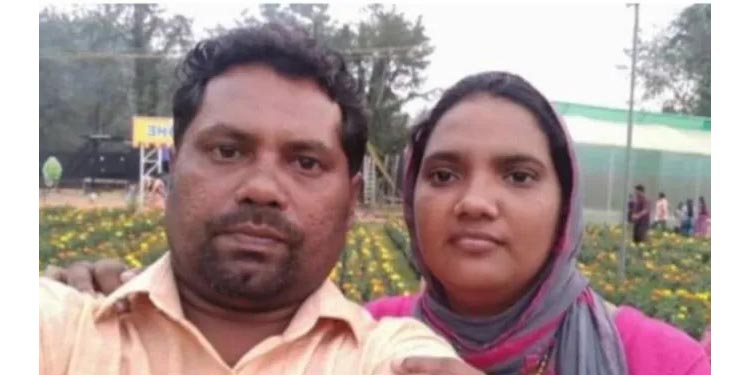 പ്രളയഫണ്ട് തട്ടിപ്പ് ; മൂന്നാം പ്രതിയായ സിപിഎം നേതാവ് കീഴടങ്ങി പ്രളയഫണ്ട് തട്ടിപ്പ് ; മൂന്നാം പ്രതിയായ സിപിഎം നേതാവ് കീഴടങ്ങി