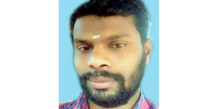 റോഡ് റോളറില്നിന്ന് കുഴഞ്ഞുവീണ ഡ്രൈവറുടെ ദേഹത്ത് അതേവാഹനം കയറിയിറങ്ങി ദാരുണാന്ത്യം റോഡ് റോളറില്നിന്ന് കുഴഞ്ഞുവീണ ഡ്രൈവറുടെ ദേഹത്ത് അതേവാഹനം കയറിയിറങ്ങി ദാരുണാന്ത്യം