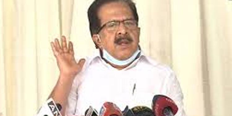 കോവിഡ് പ്രതിരോധത്തിലെ സംസ്ഥാന സര്ക്കാരിന്റെ വീഴ്ചകള് ചൂണ്ടിക്കാട്ടി യു.ഡി.എഫ് സത്യഗ്രഹം കോവിഡ് പ്രതിരോധത്തിലെ സംസ്ഥാന സര്ക്കാരിന്റെ വീഴ്ചകള് ചൂണ്ടിക്കാട്ടി യു.ഡി.എഫ് സത്യഗ്രഹം