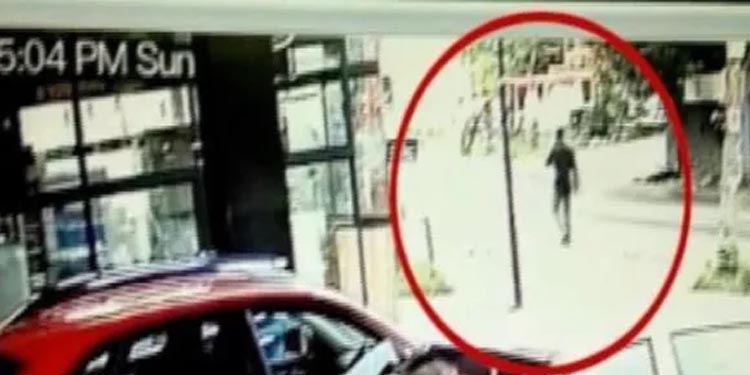 വര്ക്കല സ്വദേശിയുടെ ദുരൂഹമരണം : സിസിടി ദൃശ്യങ്ങള് പുറത്ത് വര്ക്കല സ്വദേശിയുടെ ദുരൂഹമരണം : സിസിടി ദൃശ്യങ്ങള് പുറത്ത്