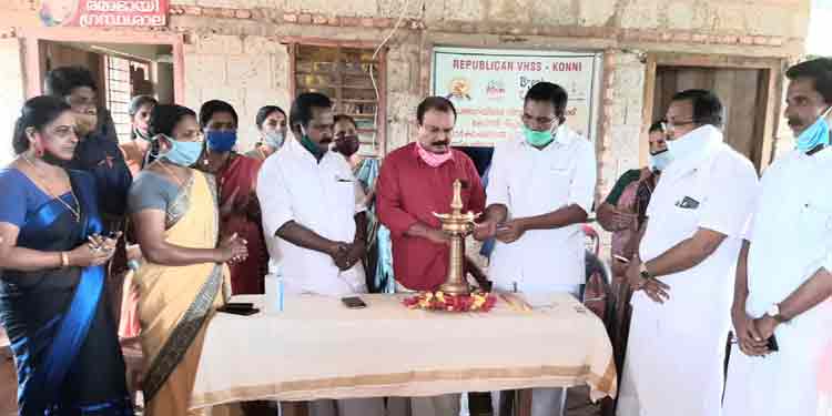 ചെങ്ങറയിലെ കുട്ടികൾക്ക് പഠന സൗകര്യമൊരുക്കി കോന്നി റിപ്പബ്ലിക്കൻ സ്കൂൾ ചെങ്ങറയിലെ കുട്ടികൾക്ക് പഠന സൗകര്യമൊരുക്കി കോന്നി റിപ്പബ്ലിക്കൻ സ്കൂൾ