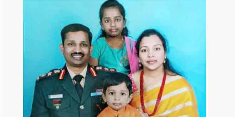 ജീവത്യാഗം വരിച്ച കേണൽ സന്തോഷ് ബാബുവിന്റെ ഭാര്യയ്ക്ക് ഡെപ്യൂട്ടി കളക്ടറായി നിയമനം ജീവത്യാഗം വരിച്ച കേണൽ സന്തോഷ് ബാബുവിന്റെ ഭാര്യയ്ക്ക് ഡെപ്യൂട്ടി കളക്ടറായി നിയമനം