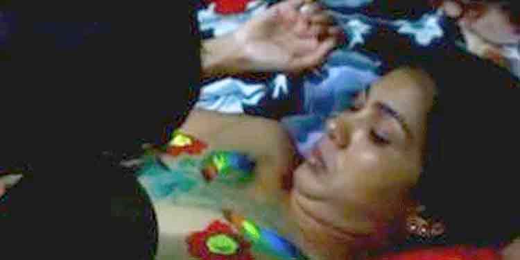 നഗ്നശരീരത്തില് കുട്ടികളെക്കൊണ്ട് ചിത്രം വരപ്പിച്ച ആക്ടിവിസ്റ്റ് രഹ്ന ഫാത്തിമയ്ക്കെതിരെ കേസ് നഗ്നശരീരത്തില് കുട്ടികളെക്കൊണ്ട് ചിത്രം വരപ്പിച്ച ആക്ടിവിസ്റ്റ് രഹ്ന ഫാത്തിമയ്ക്കെതിരെ കേസ്