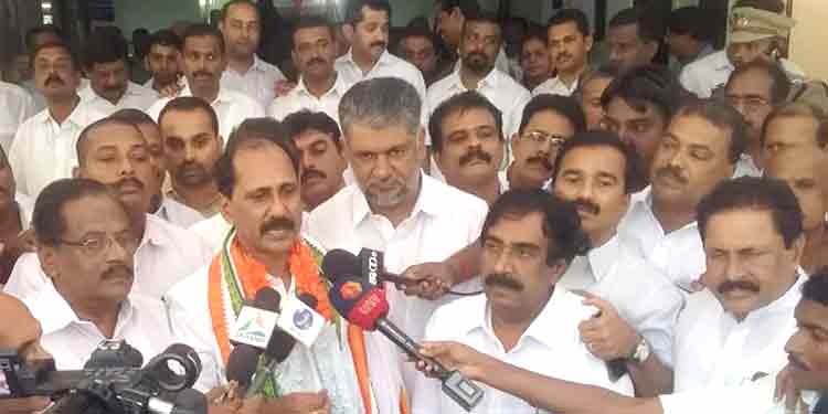 പി.ജെ ജോസഫിന്റെ കളി പാളുന്നു ; അന്ത്യശാസനം തള്ളി കോൺഗ്രസ് പി.ജെ ജോസഫിന്റെ കളി പാളുന്നു ; അന്ത്യശാസനം തള്ളി കോൺഗ്രസ്