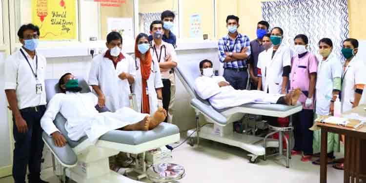 പുഷ്പഗിരി മെഡിക്കൽ കോളേജ് ആശുപത്രിയിൽ രക്തദാന ദിനം ആചരിച്ചു പുഷ്പഗിരി മെഡിക്കൽ കോളേജ് ആശുപത്രിയിൽ രക്തദാന ദിനം ആചരിച്ചു