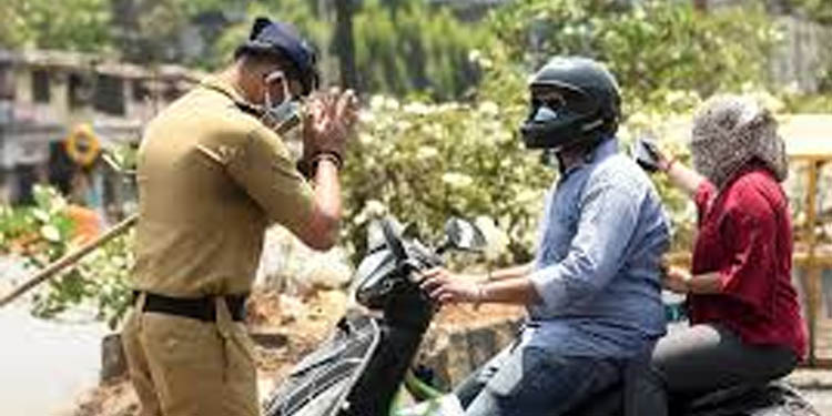 കോവിഡ് പ്രതിരോധം : പോലീസ് സേനയുടെ പ്രവര്ത്തനം മികവുറ്റതാണെന്ന് മുഖ്യമന്ത്രി കോവിഡ് പ്രതിരോധം : പോലീസ് സേനയുടെ പ്രവര്ത്തനം മികവുറ്റതാണെന്ന് മുഖ്യമന്ത്രി