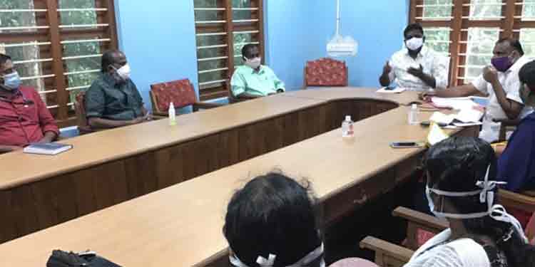 തുമ്പമണ് ഗ്രാമപഞ്ചായത്തില് മുട്ടം മാര്ത്തോമ്മ പാരിഷ്ഹാള് സി.എഫ്എല്ടി.സി ജൂലൈ 30ന് ആരംഭിക്കും തുമ്പമണ് ഗ്രാമപഞ്ചായത്തില് മുട്ടം മാര്ത്തോമ്മ പാരിഷ്ഹാള് സി.എഫ്എല്ടി.സി ജൂലൈ 30ന് ആരംഭിക്കും