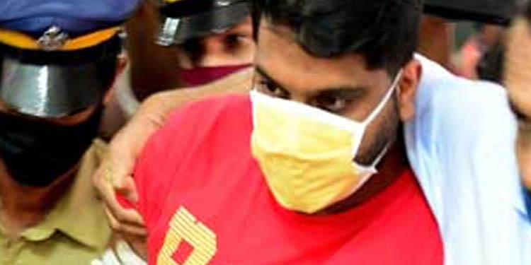 സ്വര്ണം കടത്താന് ഉപയോഗിച്ച ക്യാരി ബാഗുകള് കസ്റ്റംസ് കണ്ടെടുത്തു സ്വര്ണം കടത്താന് ഉപയോഗിച്ച ക്യാരി ബാഗുകള് കസ്റ്റംസ് കണ്ടെടുത്തു