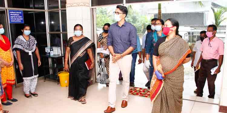 പത്തനംതിട്ട ജിയോ ആശുപത്രി ഇനിമുതല് കോവിഡ് ഫസ്റ്റ് ലൈന് ട്രീറ്റ്മെന്റ് സെന്റര് പത്തനംതിട്ട ജിയോ ആശുപത്രി ഇനിമുതല് കോവിഡ് ഫസ്റ്റ് ലൈന് ട്രീറ്റ്മെന്റ് സെന്റര്