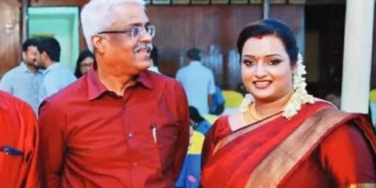 മുഖ്യമന്ത്രിയുടെ ഏറ്റവും വിശ്വസ്തനായ മുന് സെക്രട്ടറി ശിവശങ്കരന് ചൊവ്വാഴ്ച നിര്ണായകം ; ചോദ്യം ചെയ്യുന്നത് ഉന്നത ഉദ്യോഗസ്ഥര് – അറസ്റ്റിനും സാധ്യത മുഖ്യമന്ത്രിയുടെ ഏറ്റവും വിശ്വസ്തനായ മുന് സെക്രട്ടറി ശിവശങ്കരന് ചൊവ്വാഴ്ച നിര്ണായകം ; ചോദ്യം ചെയ്യുന്നത് ഉന്നത ഉദ്യോഗസ്ഥര് – അറസ്റ്റിനും സാധ്യത
