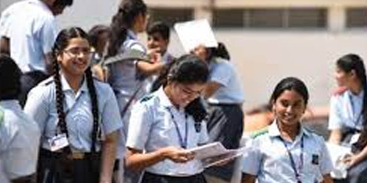 സിബിഎസ്ഇ 12,10 ക്ലാസുകളുടെ ഫലപ്രഖ്യാപനം ഉടനെന്ന വാര്ത്ത വ്യാജമെന്ന് ബോര്ഡ് സിബിഎസ്ഇ 12,10 ക്ലാസുകളുടെ ഫലപ്രഖ്യാപനം ഉടനെന്ന വാര്ത്ത വ്യാജമെന്ന് ബോര്ഡ്