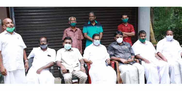 കെ.കരുണാകരന്റെ ജന്മദിനത്തിൽ ദേശീയ കായികവേദി ഓൺലൈൻ പഠന സൗകര്യം ഒരുക്കി കെ.കരുണാകരന്റെ ജന്മദിനത്തിൽ ദേശീയ കായികവേദി ഓൺലൈൻ പഠന സൗകര്യം ഒരുക്കി