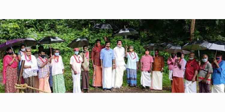 ചിറ്റാറിൽ കോൺഗ്രസ്സിൽ നിന്നും കൂട്ട രാജി ; 30 കുടുംബങ്ങൾ സിപിഐ (എം)ല് ചിറ്റാറിൽ കോൺഗ്രസ്സിൽ നിന്നും കൂട്ട രാജി ; 30 കുടുംബങ്ങൾ സിപിഐ (എം)ല്