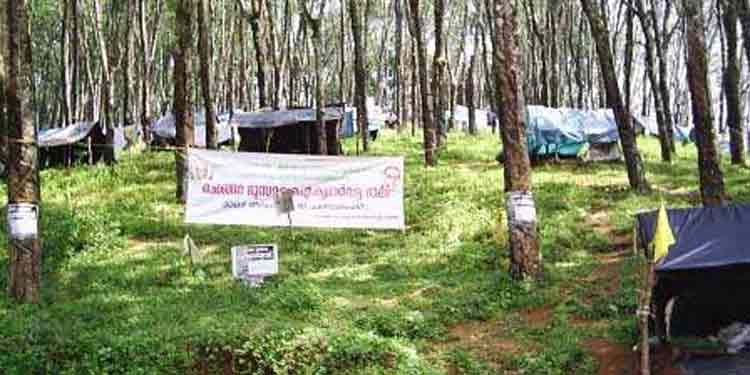 ചെങ്ങറ സമരഭൂമിയിലെ ആത്മഹത്യകളിൽ ദുരൂഹത ; നാല് പെണ്കുട്ടികള് തൂങ്ങി മരിച്ചു ; അന്വേഷണം എങ്ങുമെത്തിയില്ല ചെങ്ങറ സമരഭൂമിയിലെ ആത്മഹത്യകളിൽ ദുരൂഹത ; നാല് പെണ്കുട്ടികള് തൂങ്ങി മരിച്ചു ; അന്വേഷണം എങ്ങുമെത്തിയില്ല