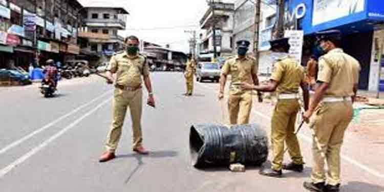 തലസ്ഥാനത്ത് ട്രിപ്പിള് ലോക്ക്ഡൗണില് ഇളവ് ഏര്പ്പെടുത്തി ജില്ലാ ഭരണകൂടം തലസ്ഥാനത്ത് ട്രിപ്പിള് ലോക്ക്ഡൗണില് ഇളവ് ഏര്പ്പെടുത്തി ജില്ലാ ഭരണകൂടം