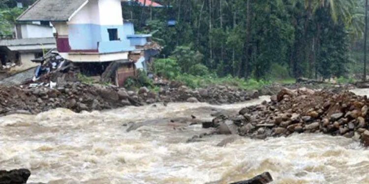 ഒന്പതാം തീയതി വരെ സംസ്ഥാനത്ത് കനത്ത മഴ തുടരും : കേന്ദ്ര കാലാവസ്ഥ വകുപ്പ് ഒന്പതാം തീയതി വരെ സംസ്ഥാനത്ത് കനത്ത മഴ തുടരും : കേന്ദ്ര കാലാവസ്ഥ വകുപ്പ്