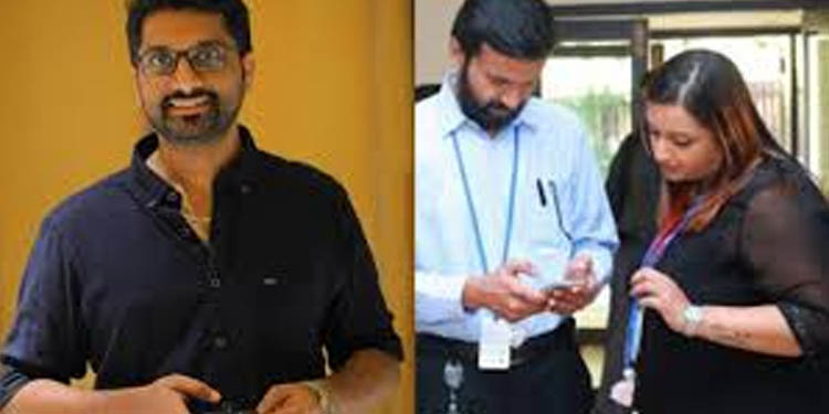 ദുബായില് നിന്ന് 21 തവണ സംസ്ഥാനത്തേക്ക് സ്വര്ണം കയറ്റി അയച്ചതെന്ന് അന്വേഷണസംഘo ദുബായില് നിന്ന് 21 തവണ സംസ്ഥാനത്തേക്ക് സ്വര്ണം കയറ്റി അയച്ചതെന്ന് അന്വേഷണസംഘo