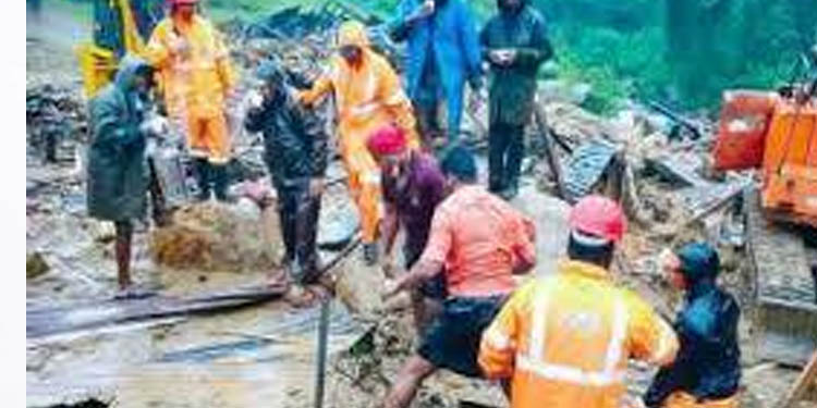 പെട്ടിമുടിയില് ഒരു പെണ്കുട്ടിയുടെ മൃതദേഹം കൂടി കണ്ടെത്തി പെട്ടിമുടിയില് ഒരു പെണ്കുട്ടിയുടെ മൃതദേഹം കൂടി കണ്ടെത്തി