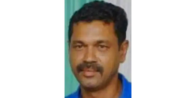 കാട്ടാക്കടയില് ഫോട്ടോഗ്രാഫറെ വീടിനുള്ളില് മരിച്ച നിലയില് കണ്ടെത്തി കാട്ടാക്കടയില് ഫോട്ടോഗ്രാഫറെ വീടിനുള്ളില് മരിച്ച നിലയില് കണ്ടെത്തി