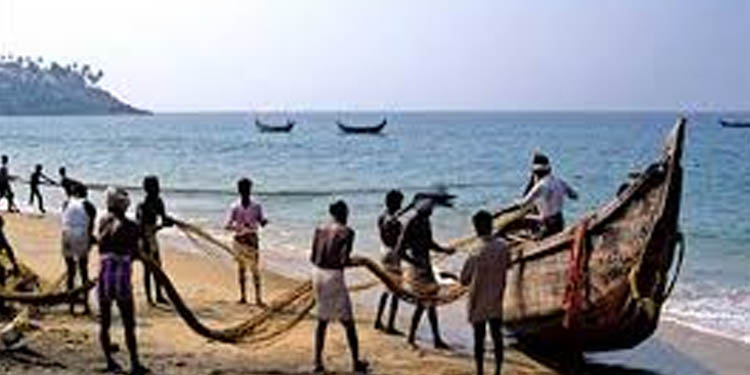 മത്സ്യബന്ധനത്തിനുള്ള അനുമതി ആഗസ്റ്റ് അഞ്ചില് നിന്ന് ഏഴിലേക്ക് മാറ്റി മത്സ്യബന്ധനത്തിനുള്ള അനുമതി ആഗസ്റ്റ് അഞ്ചില് നിന്ന് ഏഴിലേക്ക് മാറ്റി