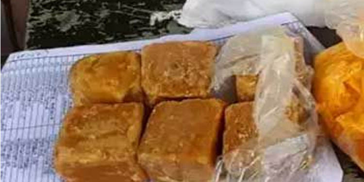 ഓണക്കിറ്റിനായി എത്തിച്ച ശര്ക്കരക്ക് ഗുണനിലവാരം ഇല്ല ; സപ്ലൈകോ തിരിച്ചയച്ചു ഓണക്കിറ്റിനായി എത്തിച്ച ശര്ക്കരക്ക് ഗുണനിലവാരം ഇല്ല ; സപ്ലൈകോ തിരിച്ചയച്ചു