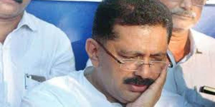 ഗണ്മാന് കൊവിഡ് : മന്ത്രി കെ ടി ജലീല് വീണ്ടും ക്വാറന്റൈനില് ഗണ്മാന് കൊവിഡ് : മന്ത്രി കെ ടി ജലീല് വീണ്ടും ക്വാറന്റൈനില്