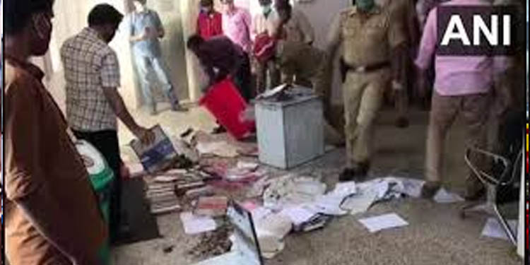 തീപിടുത്തത്തിന് പിന്നില് അട്ടിമറി : സിസി ടി വി ദൃശ്യങ്ങള് ഇന്ന് പരിശോധിക്കും തീപിടുത്തത്തിന് പിന്നില് അട്ടിമറി : സിസി ടി വി ദൃശ്യങ്ങള് ഇന്ന് പരിശോധിക്കും