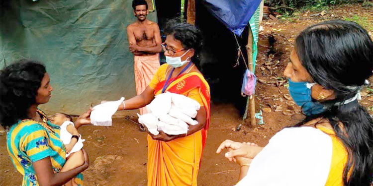 കോവിഡില് കുടുംബങ്ങളിലേക്ക് എത്തി അങ്കണവാടികള് കോവിഡില് കുടുംബങ്ങളിലേക്ക് എത്തി അങ്കണവാടികള്