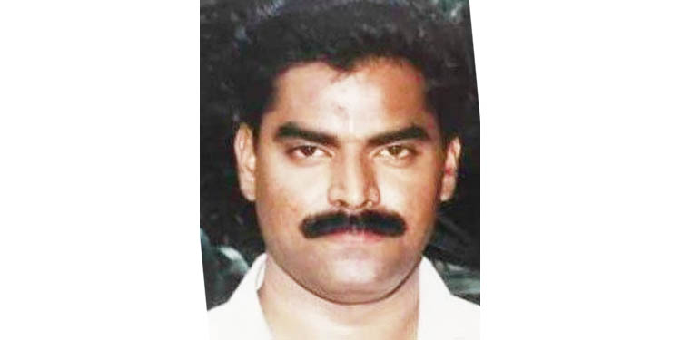 കാട്ടാക്കടയില് ആംബുലന്സും ബൈക്കും കൂട്ടിയിടിച്ച് ബൈക്ക് യാത്രികനായ യുവാവ് മരിച്ചു കാട്ടാക്കടയില് ആംബുലന്സും ബൈക്കും കൂട്ടിയിടിച്ച് ബൈക്ക് യാത്രികനായ യുവാവ് മരിച്ചു