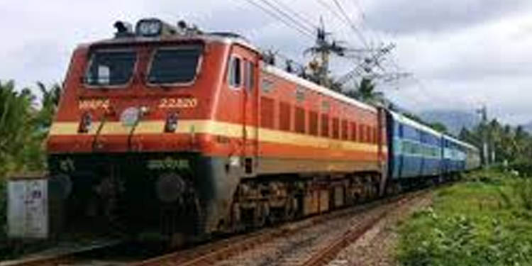 കൊച്ചുവേളി- ഗുവാഹതി സ്പെഷല് ട്രെയിന് സര്വ്വീസ് നടത്തുന്നതിന് റെയില്വേ അനുമതി കൊച്ചുവേളി- ഗുവാഹതി സ്പെഷല് ട്രെയിന് സര്വ്വീസ് നടത്തുന്നതിന് റെയില്വേ അനുമതി