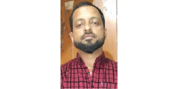 ചാരുംമൂട് പൂജാരിയായി ആള്മാറാട്ടം നടത്തിയ വെള്ളമുണ്ട സ്വദേശി പോലീസ് പിടിയിലായി ചാരുംമൂട് പൂജാരിയായി ആള്മാറാട്ടം നടത്തിയ വെള്ളമുണ്ട സ്വദേശി പോലീസ് പിടിയിലായി