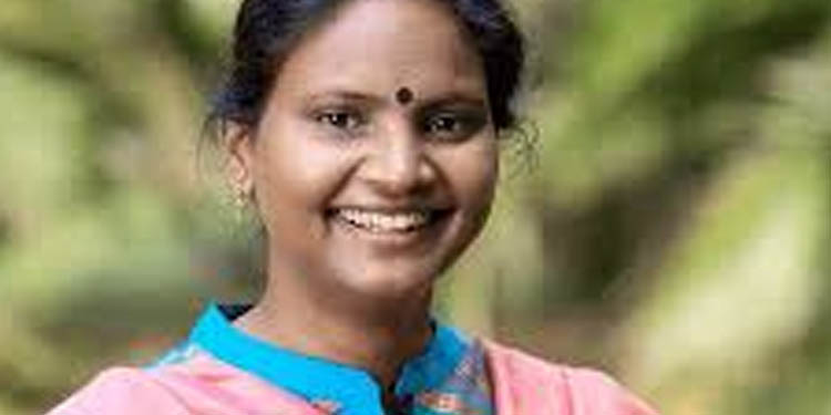 രമ്യ ഹരിദാസ് എംപിക്കു നേരെ അക്രമം, കൊല്ലുമെന്ന് ഭീഷണി ; ഏരിയാ സെക്രട്ടറി അറസ്റ്റില് രമ്യ ഹരിദാസ് എംപിക്കു നേരെ അക്രമം, കൊല്ലുമെന്ന് ഭീഷണി ; ഏരിയാ സെക്രട്ടറി അറസ്റ്റില്