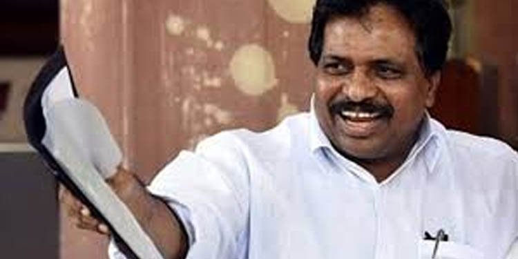 കൊടിക്കുന്നിലിനെ ലോക്സഭാ ഡെപ്യൂട്ടി സ്പീക്കറാക്കാന് കോണ്ഗ്രസ് ഉന്നത സമിതി തയ്യാറെടുക്കുന്നു കൊടിക്കുന്നിലിനെ ലോക്സഭാ ഡെപ്യൂട്ടി സ്പീക്കറാക്കാന് കോണ്ഗ്രസ് ഉന്നത സമിതി തയ്യാറെടുക്കുന്നു