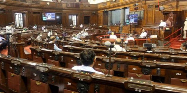കാര്ഷിക ബില്ലിനെതിരെ കടുത്ത പ്രതിഷേധo : പ്രതിപക്ഷം നടുത്തളത്തില് ഇറങ്ങി ബില്ല് കീറി; സഭ സ്തംഭിച്ചു കാര്ഷിക ബില്ലിനെതിരെ കടുത്ത പ്രതിഷേധo : പ്രതിപക്ഷം നടുത്തളത്തില് ഇറങ്ങി ബില്ല് കീറി; സഭ സ്തംഭിച്ചു