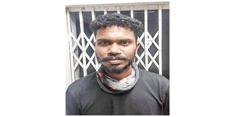 കോടതിയില് ഹാജരാക്കാന് കൊണ്ടുപോകവെ റിമാന്ഡ് പ്രതി എസ്.ഐയെ ആക്രമിച്ചു കോടതിയില് ഹാജരാക്കാന് കൊണ്ടുപോകവെ റിമാന്ഡ് പ്രതി എസ്.ഐയെ ആക്രമിച്ചു