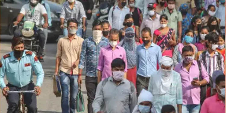 സമ്പര്ക്കത്തിലൂടെയുള്ള രോഗവ്യാപനം കൂടുന്നു ; ചടങ്ങുകള്ക്ക് ആള്ക്കൂട്ടം പാടില്ലെന്ന് ആരോഗ്യവകുപ്പ് സമ്പര്ക്കത്തിലൂടെയുള്ള രോഗവ്യാപനം കൂടുന്നു ; ചടങ്ങുകള്ക്ക് ആള്ക്കൂട്ടം പാടില്ലെന്ന് ആരോഗ്യവകുപ്പ്