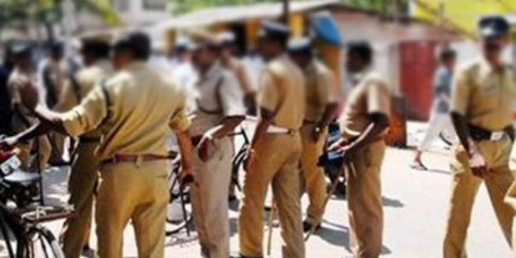തിരുവനന്തപുരത്ത് 20 പോലീസുകാര്ക്കു കൂടി കോവിഡ് സ്ഥിരീകരിച്ചു തിരുവനന്തപുരത്ത് 20 പോലീസുകാര്ക്കു കൂടി കോവിഡ് സ്ഥിരീകരിച്ചു