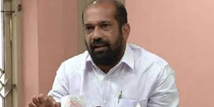 ലൈഫ് മിഷന് പരാതി നല്കിയതിന്റെ പേരില് അപായപ്പെടുത്തുമെന്ന് ഭീഷണി ലൈഫ് മിഷന് പരാതി നല്കിയതിന്റെ പേരില് അപായപ്പെടുത്തുമെന്ന് ഭീഷണി