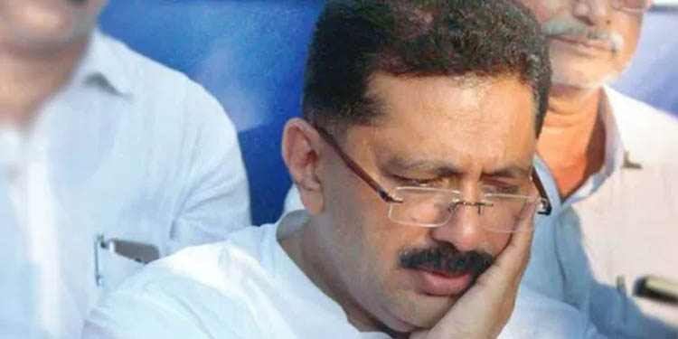 സ്വര്ണക്കടത്ത് കേസുമായി ബന്ധപ്പെട്ട് മന്ത്രി കെ ടി ജലീലിനെ കൊച്ചി കസ്റ്റംസ് പ്രിവന്റീവ് വിഭാഗം ചോദ്യം ചെയ്യും സ്വര്ണക്കടത്ത് കേസുമായി ബന്ധപ്പെട്ട് മന്ത്രി കെ ടി ജലീലിനെ കൊച്ചി കസ്റ്റംസ് പ്രിവന്റീവ് വിഭാഗം ചോദ്യം ചെയ്യും