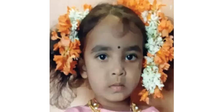 ബാധ ഒഴിപ്പിച്ചുനല്കാമെന്ന് മാതാപിതാക്കളോട് പറഞ്ഞ് മൂന്നു വയസ്സുകാരിയെ അടിച്ചുകൊന്നു : ആള്ദൈവവും സഹായിയും അറസ്റ്റില് ബാധ ഒഴിപ്പിച്ചുനല്കാമെന്ന് മാതാപിതാക്കളോട് പറഞ്ഞ് മൂന്നു വയസ്സുകാരിയെ അടിച്ചുകൊന്നു : ആള്ദൈവവും സഹായിയും അറസ്റ്റില്