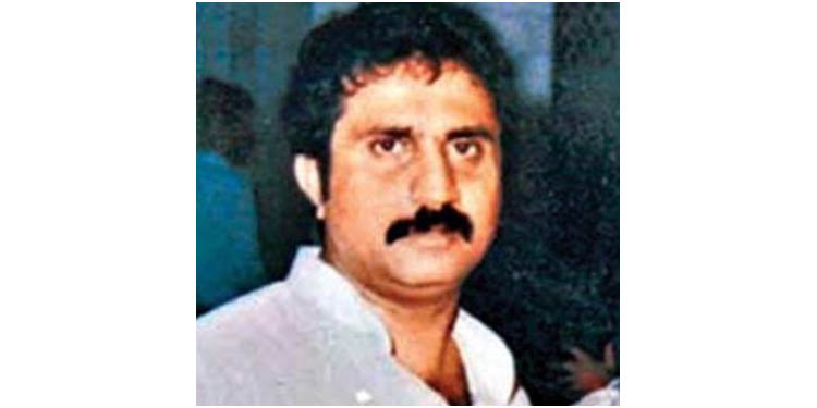 അധോലോക കുറ്റവാളി ദാവൂദ് ഇബ്രാഹിമിന്റെ സഹായി ഇക്ബാല് മിര്ച്ചിയുടെ സ്വത്തുക്കള് പിടിച്ചെടുത്ത് എന്ഫോഴ്സ്മെന്റ് അധോലോക കുറ്റവാളി ദാവൂദ് ഇബ്രാഹിമിന്റെ സഹായി ഇക്ബാല് മിര്ച്ചിയുടെ സ്വത്തുക്കള് പിടിച്ചെടുത്ത് എന്ഫോഴ്സ്മെന്റ്