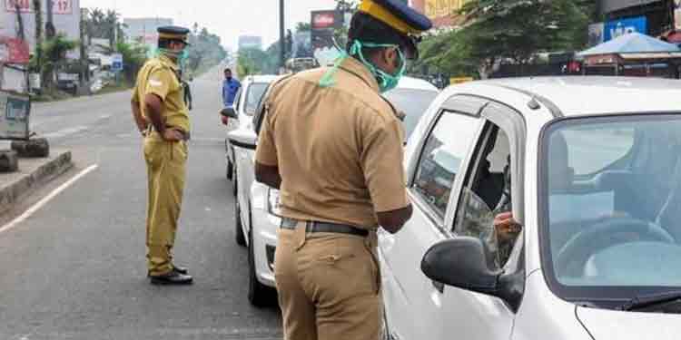 മാസ്കില്ലെങ്കില് പിഴ കൂട്ടും : കടകളില് കര്ശന നിയന്ത്രണം മാസ്കില്ലെങ്കില് പിഴ കൂട്ടും : കടകളില് കര്ശന നിയന്ത്രണം