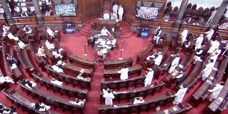 കെ.കെ രാഗേഷും എളമരവും അടക്കം എട്ട് എംപിമാര്ക്ക് സസ്പെന്ഷന് കെ.കെ രാഗേഷും എളമരവും അടക്കം എട്ട് എംപിമാര്ക്ക് സസ്പെന്ഷന്