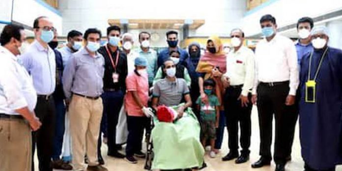 കരിപ്പൂര് വിമാനാപകടത്തിലെ അവസാന രോഗിയും ആശുപത്രി വിട്ടു കരിപ്പൂര് വിമാനാപകടത്തിലെ അവസാന രോഗിയും ആശുപത്രി വിട്ടു